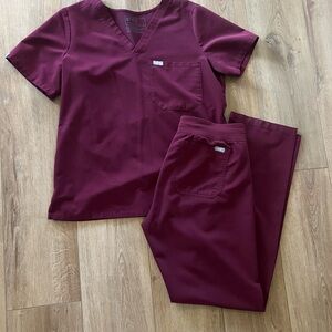Figs Burgundy Scrub Set Women’s Large Catrina and Medium Tall Livingston